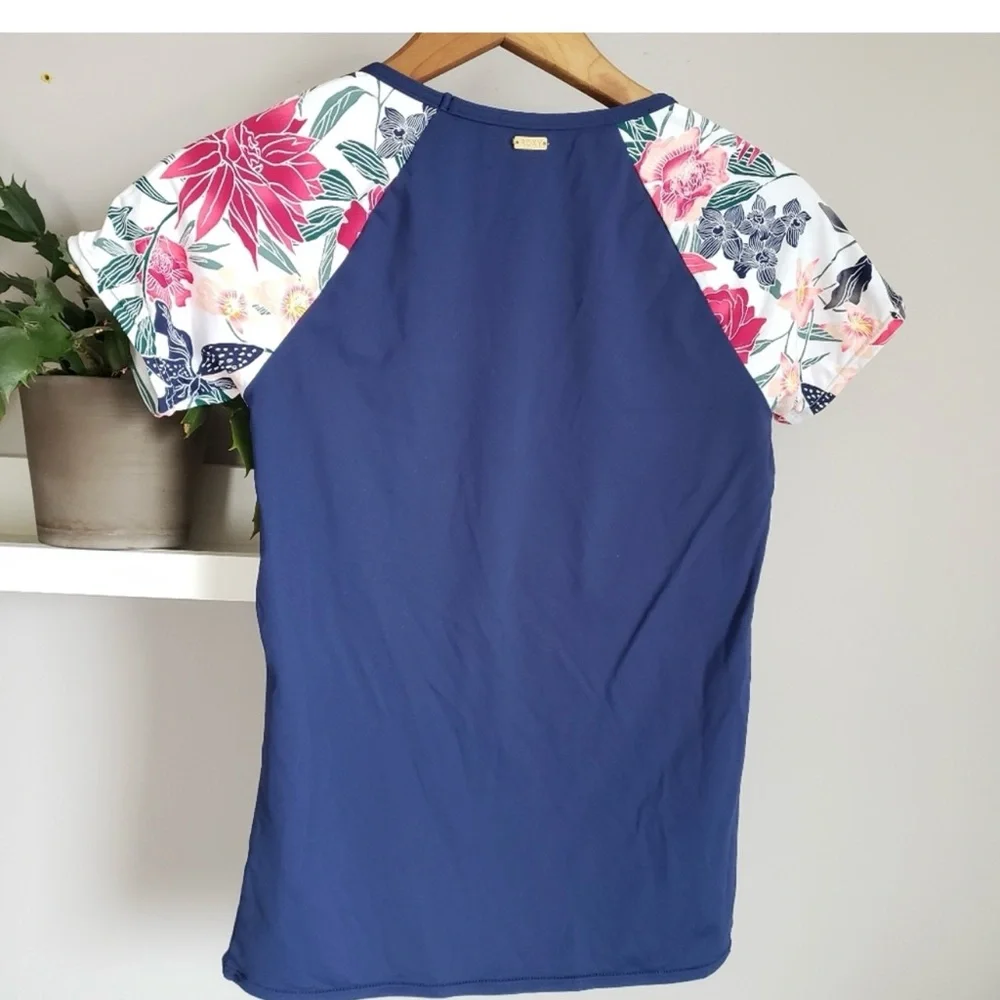 Roxy Women's Rashguard Tee - Picture 4 of 5